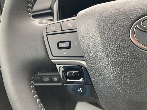 New 2026 Toyota Camry SE image 12