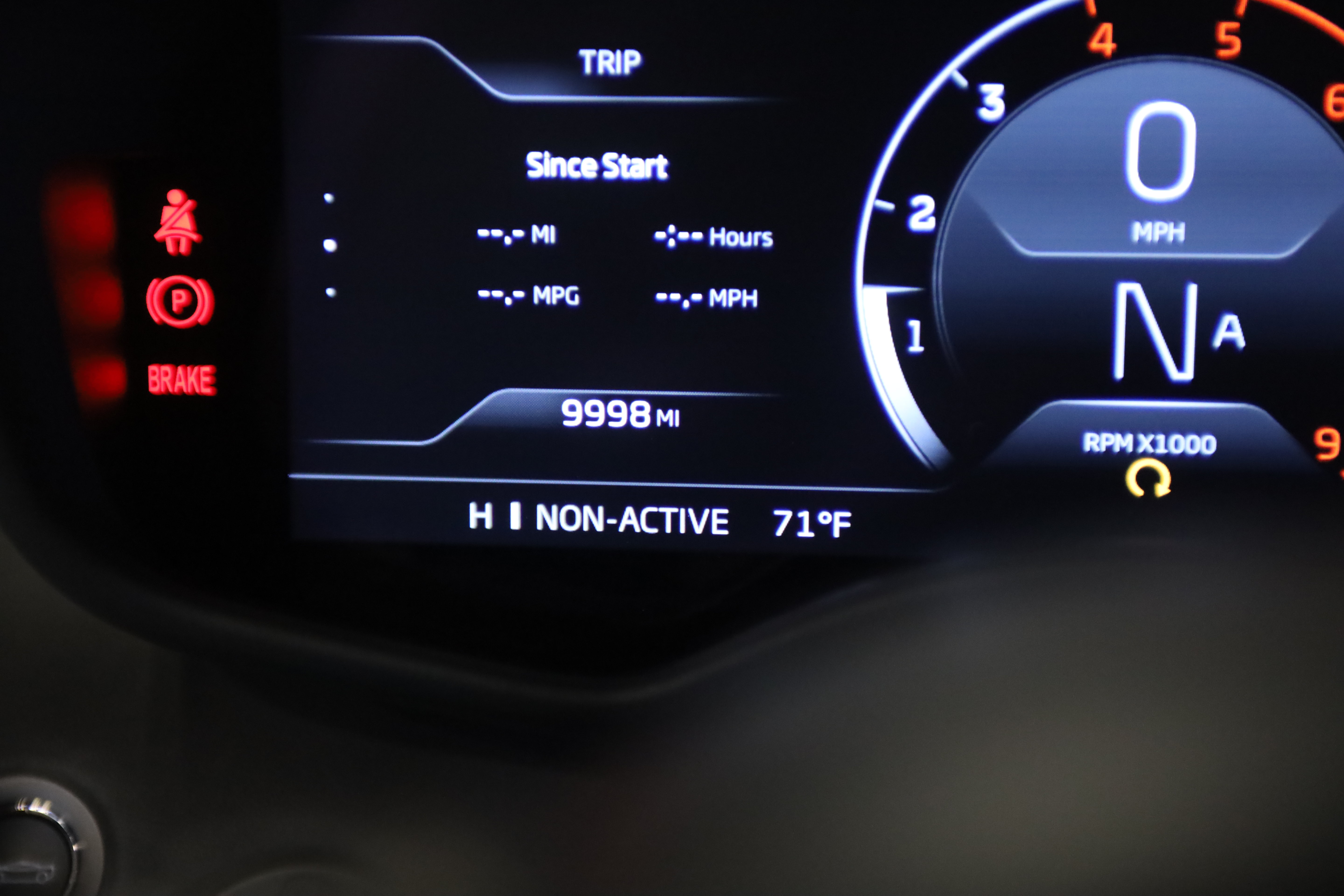 Used 2023 McLaren GT RWD image 22