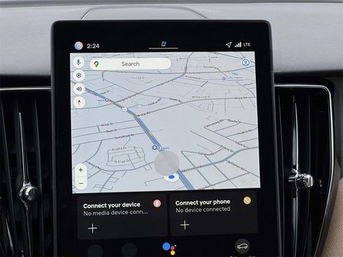 New 2026 Volvo XC60 B5 Plus w/ Protection Package Premier image 3