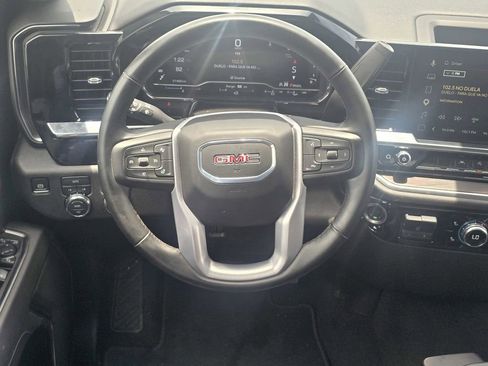 Used 2025 GMC Sierra 1500 SLT AWD/4WD image 15