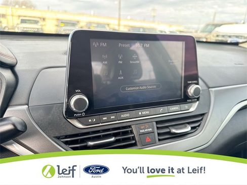 Used 2024 Nissan Altima 2.5 SR image 16