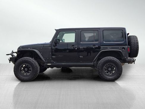 Used 2016 Jeep Wrangler Unlimited Rubicon w/ Connectivity Group AWD/4WD image 7