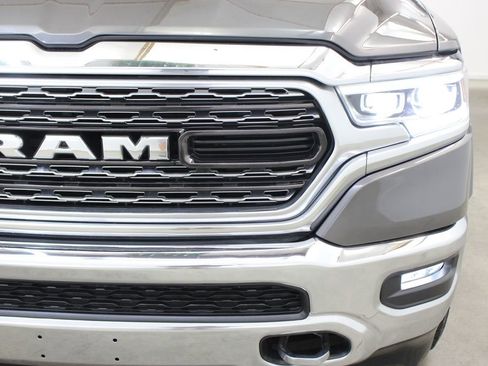 Used 2024 RAM 1500 Limited AWD/4WD image 8