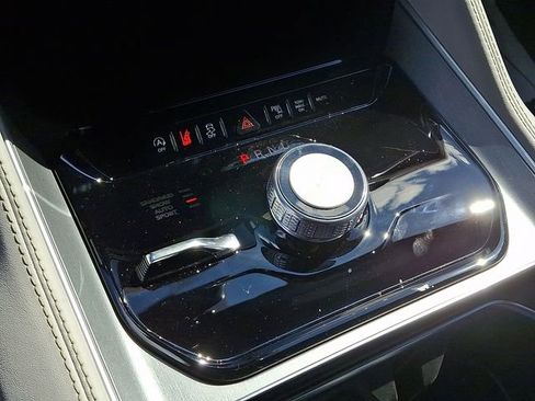 New 2026 Jeep Grand Wagoneer L 4WD image 11