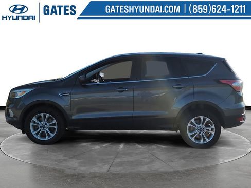Used 2017 Ford Escape SE AWD/4WD image 6