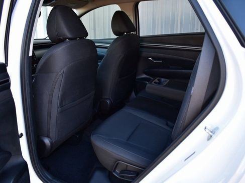 Used 2024 Hyundai Tucson SE image 18