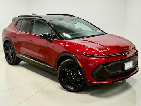 Used 2025 Chevrolet Equinox EV RS image 8