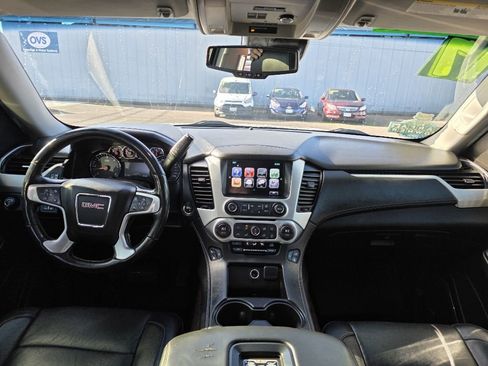 Used 2017 GMC Yukon SLT w/ Premium Edition image 11