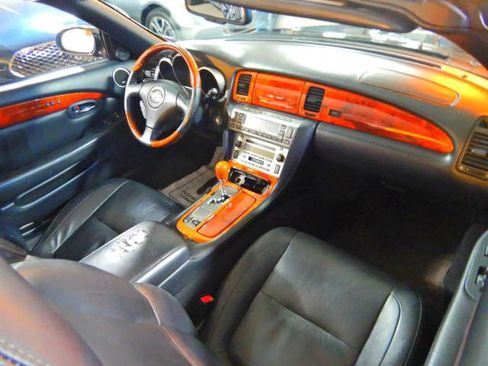Used 2006 Lexus SC 430 Convertible image 5