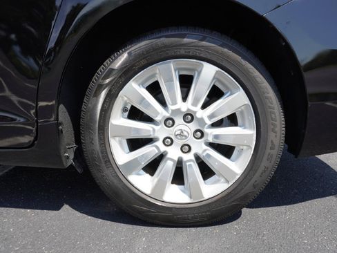 Used 2012 Toyota Sienna XLE AWD/4WD image 33