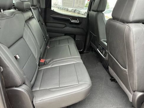 Used 2024 GMC Sierra 1500 SLT w/ SLT Premium Package AWD/4WD image 28