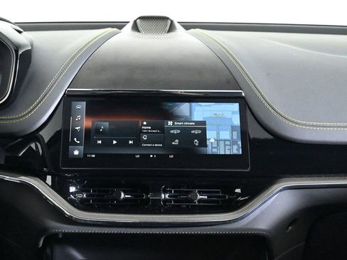 Used 2025 Aston Martin DBX 707 image 13