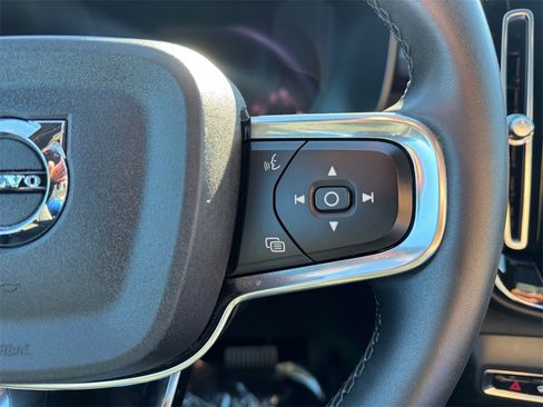 Certified 2023 Volvo C40 P8 Recharge Ultimate image 15