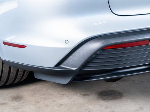 Used 2024 Porsche Taycan image 23