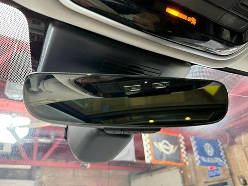 Used 2017 Land Rover Range Rover Supercharged AWD/4WD image 25
