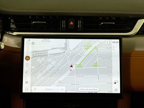 Used 2025 Jaguar F-PACE R-Dynamic S image 23