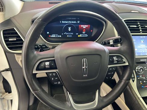 Used 2020 Lincoln Nautilus Reserve w/ Equipment Group 202A AWD/4WD image 20