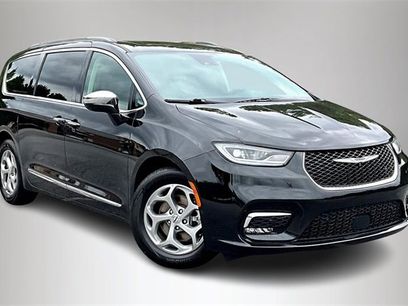 Used 2022 Chrysler Pacifica Limited