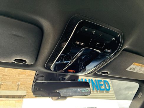 Used 2024 Mercedes-Benz GLC 300 4MATIC image 50