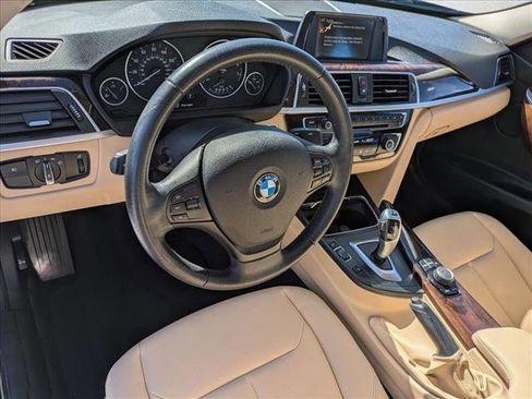 Used 2017 BMW 320i Sedan image 10