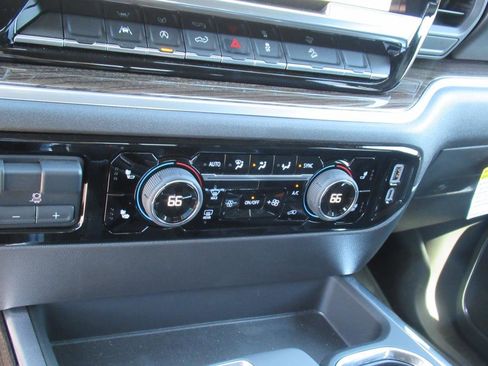 New 2025 Chevrolet Silverado 1500 LT Trail Boss w/ Convenience Package II image 29