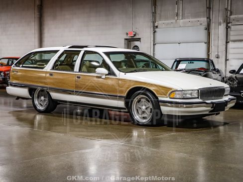 Used 1992 Buick Roadmaster Estate image 1