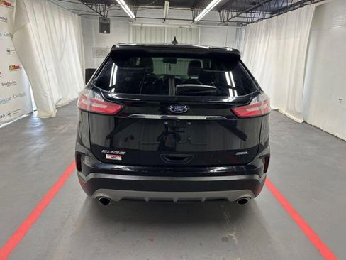 Used 2020 Ford Edge SEL w/ Convenience Package image 3