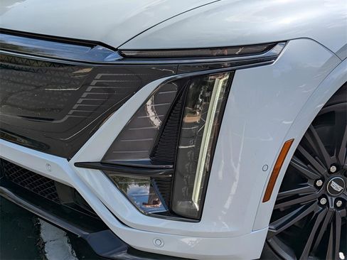 New 2026 Cadillac Lyriq V image 3