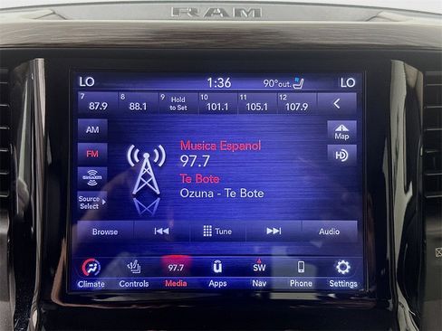 Used 2020 RAM 1500 Laramie image 17