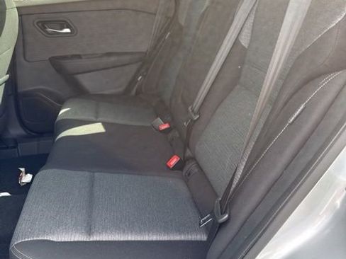 Certified 2023 Nissan Rogue SV image 9