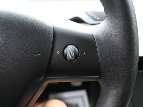 Used 2022 Tesla Model 3 Performance AWD/4WD image 18