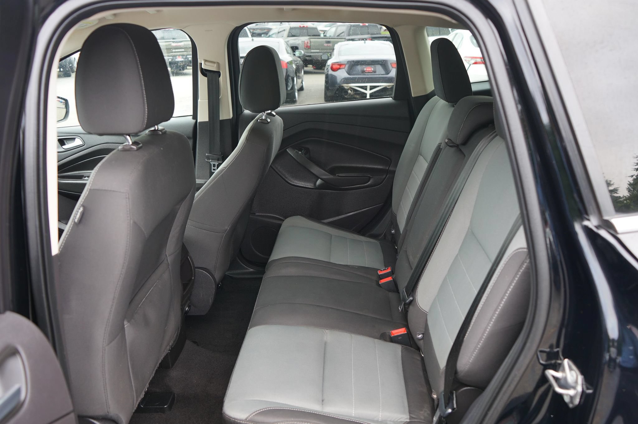 Used 2016 Ford Escape SE FWD image 13