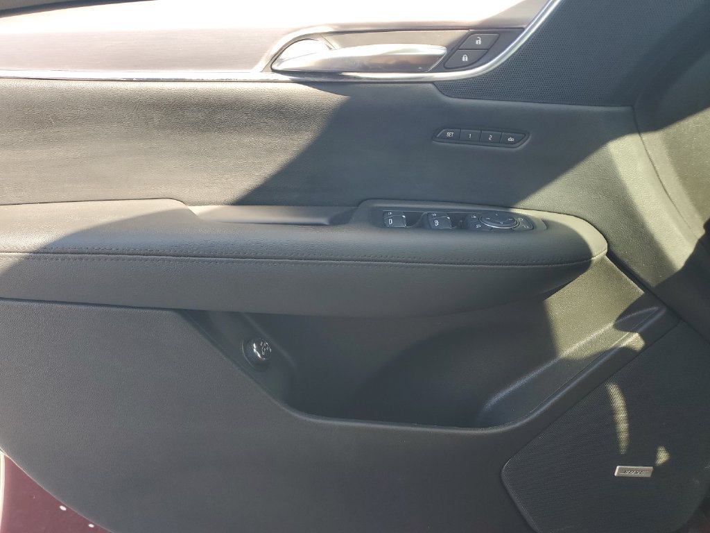 Used 2017 Cadillac XT5 Premium Luxury AWD/4WD image 21