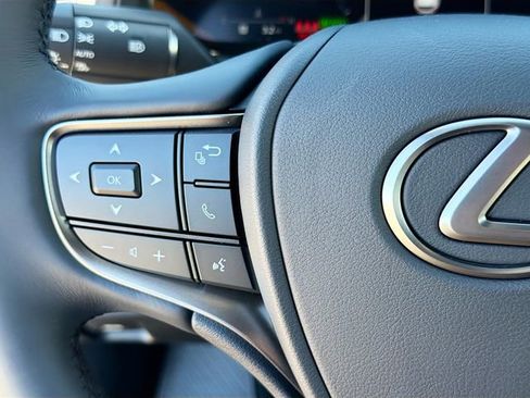 New 2026 Lexus UX 300h FWD image 37