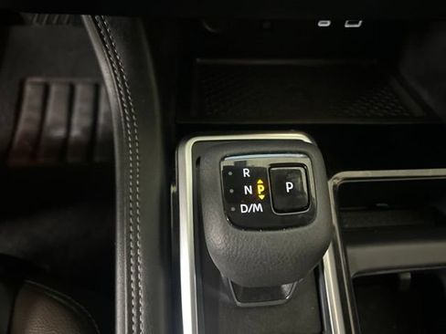 Used 2024 Nissan Pathfinder Platinum AWD/4WD image 22