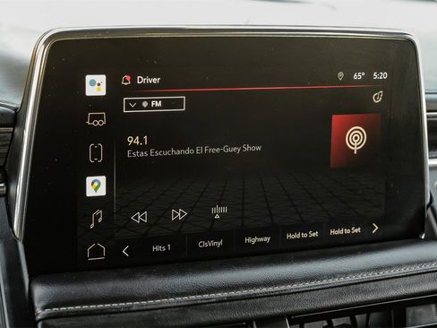 Used 2022 GMC Yukon XL SLT image 28