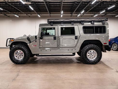 Used 2006 HUMMER H1 4-Door Wagon AWD/4WD image 2