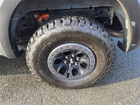 Used 2023 Ford F150 Raptor image 9