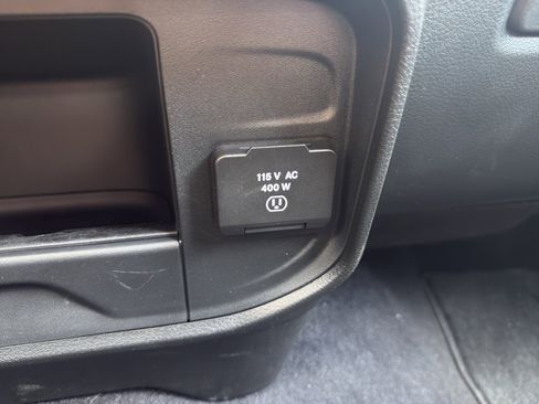 New 2026 RAM 2500 Tradesman AWD/4WD image 27