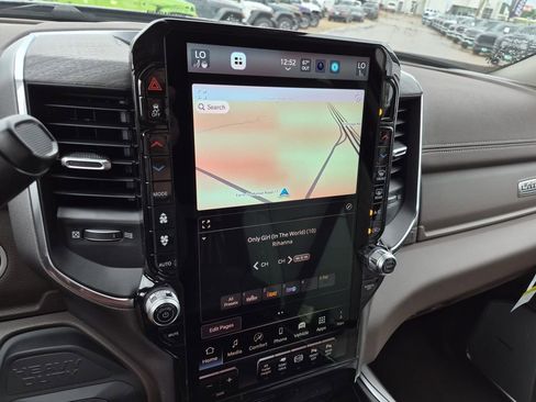 New 2026 RAM 3500 Laramie AWD/4WD image 23