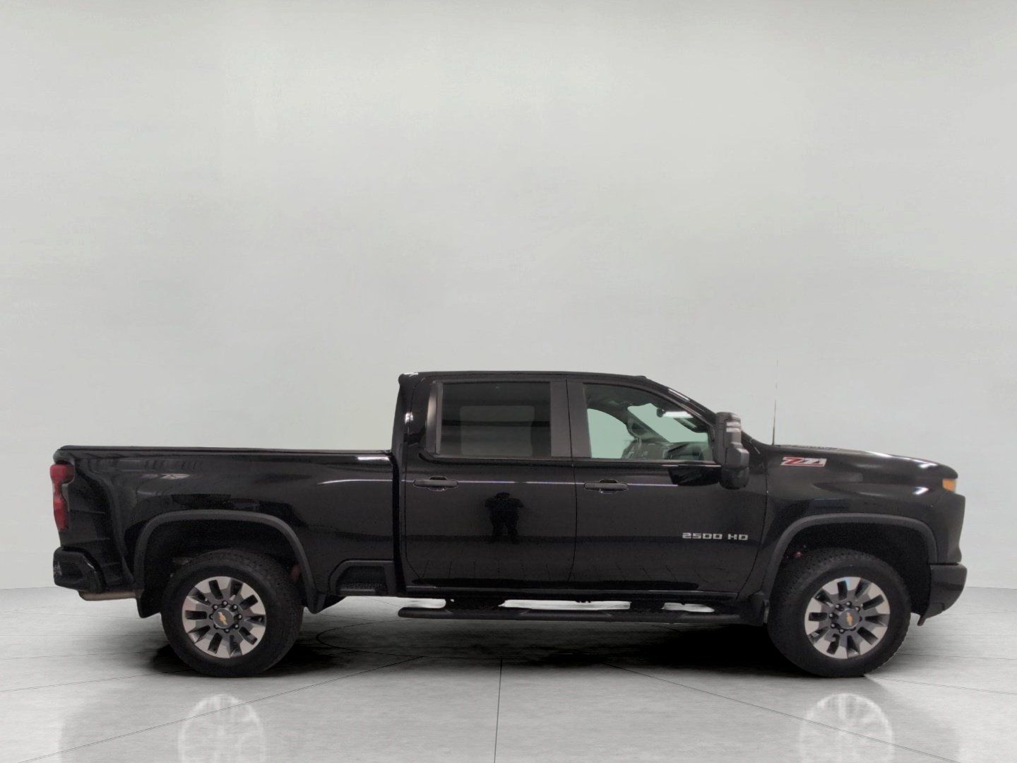Used 2024 Chevrolet Silverado 2500 Custom w/ Custom Value Package AWD/4WD image 11
