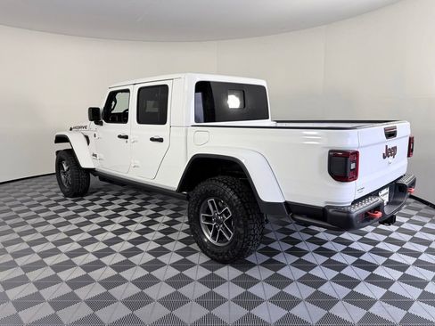 New 2026 Jeep Gladiator Mojave image 5