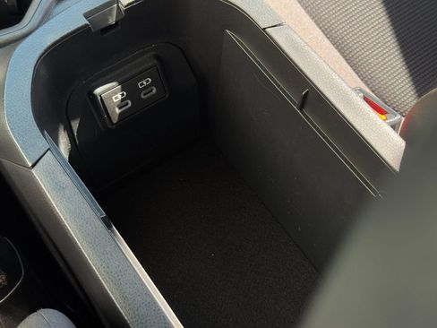 Certified 2023 Toyota RAV4 LE FWD image 24