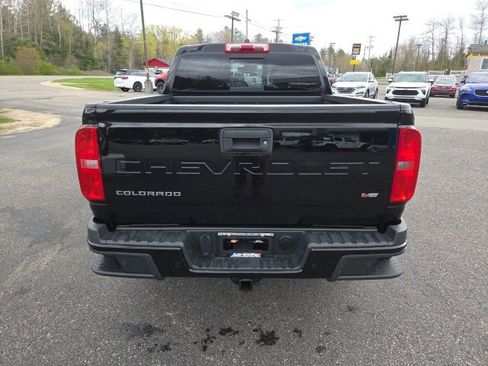 Used 2021 Chevrolet Colorado Z71 w/ Z71 Midnight Edition AWD/4WD image 27