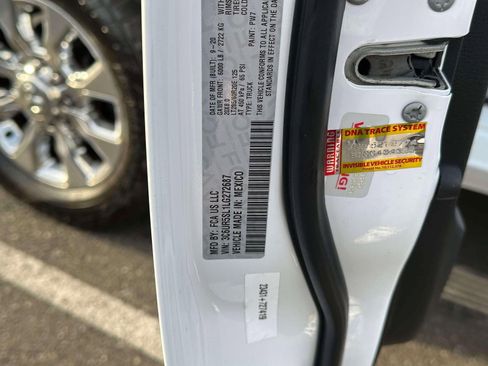 Used 2020 RAM 2500 Limited image 20