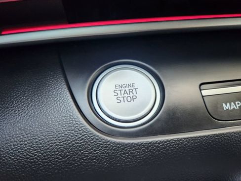 Used 2024 Hyundai Elantra Limited FWD image 7