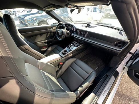 Used 2023 Porsche 911 Targa 4S image 13