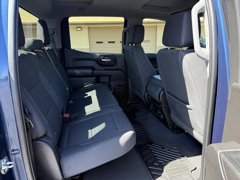 Used 2023 Chevrolet Silverado 1500 Custom AWD/4WD image 23