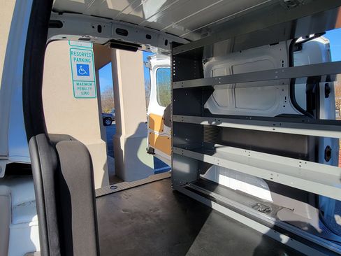 Used 2020 Ford Transit Connect XLT image 46
