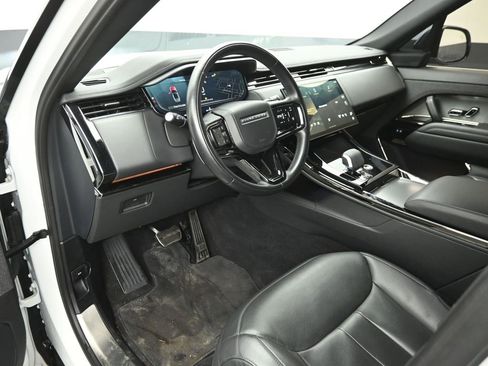 Used 2024 Land Rover Range Rover Sport Dynamic SE image 9